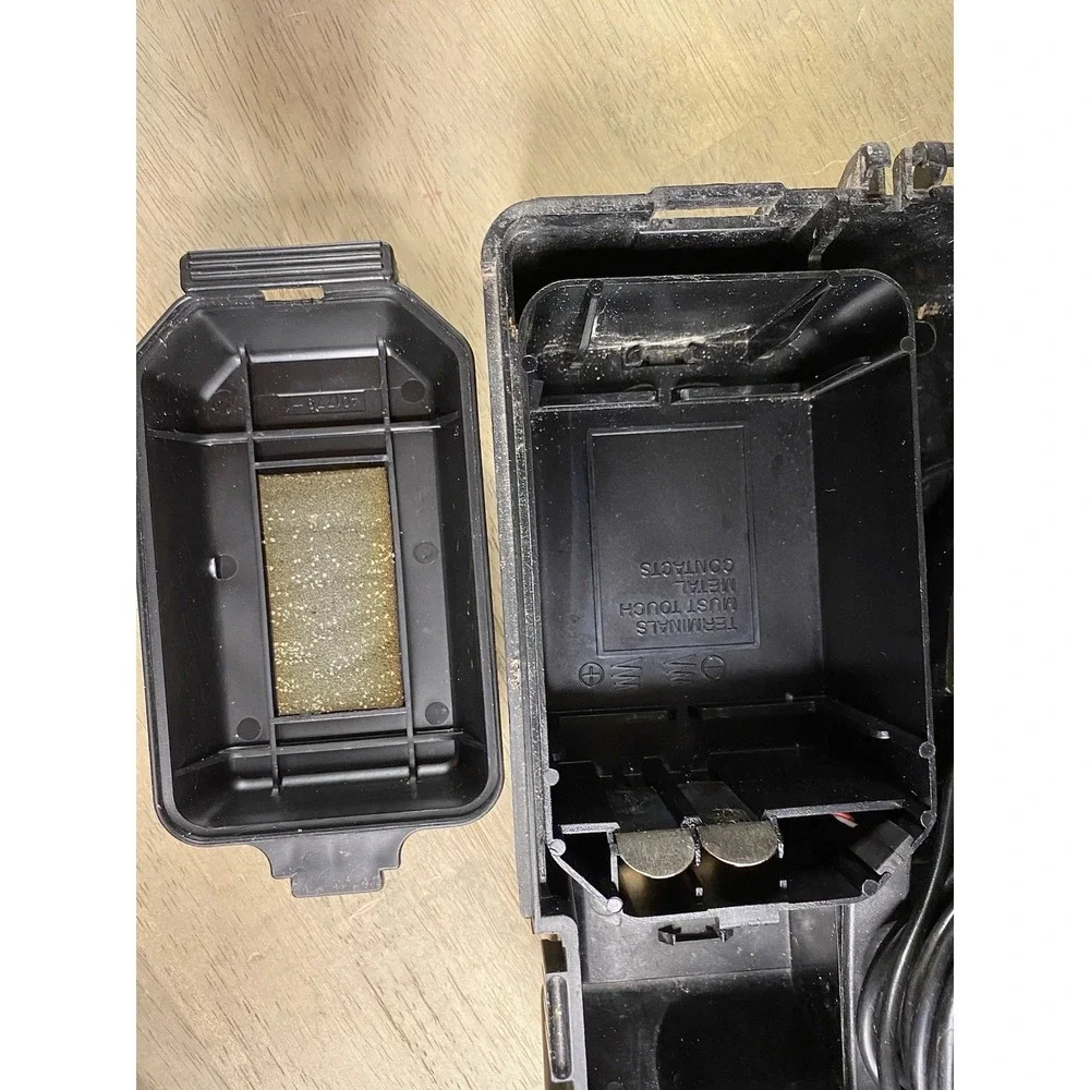 Humminbird‎ Wide 100 Portable Fish / Depth Finder & 455 Transducer w/ Case